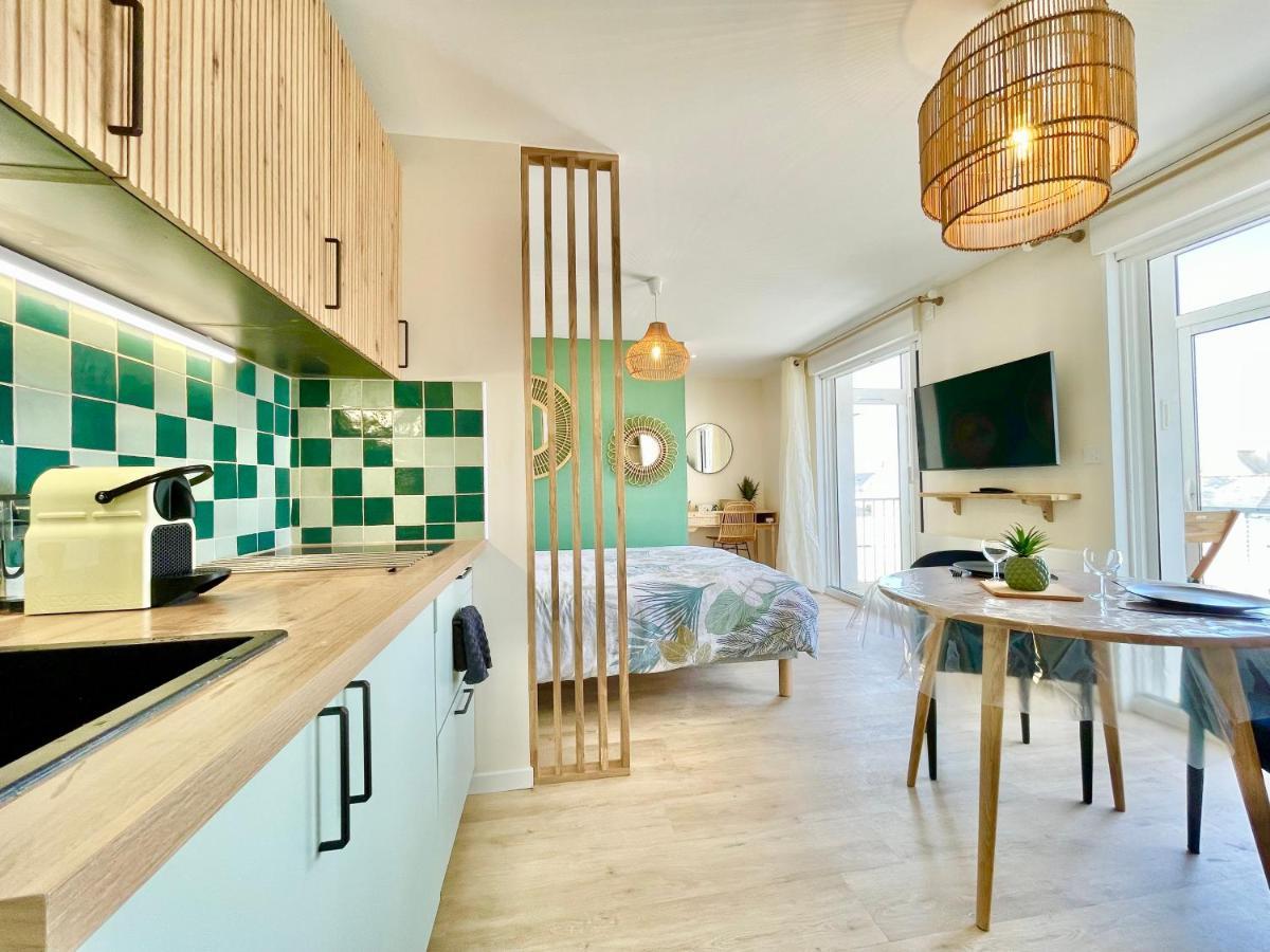 Le Phare Ouest - 80 M De La Mer - Vue Ocean Sur Le Balcon - Entierement Renove - Internet Haut Debit - Nouveau 普洛埃默尔 外观 照片